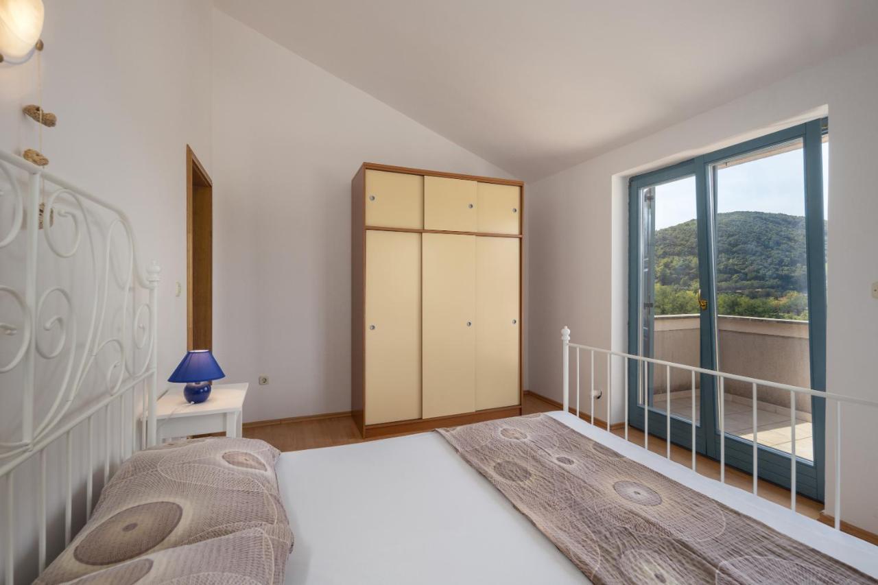 Apartment Sandra Supetarska Draga Kültér fotó